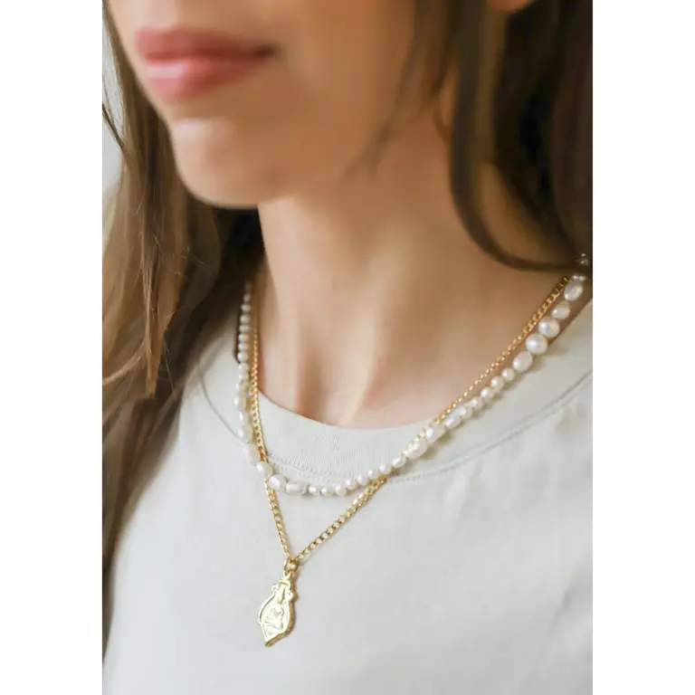 Jai Style Jai Pearl choker gold knot KFPCG