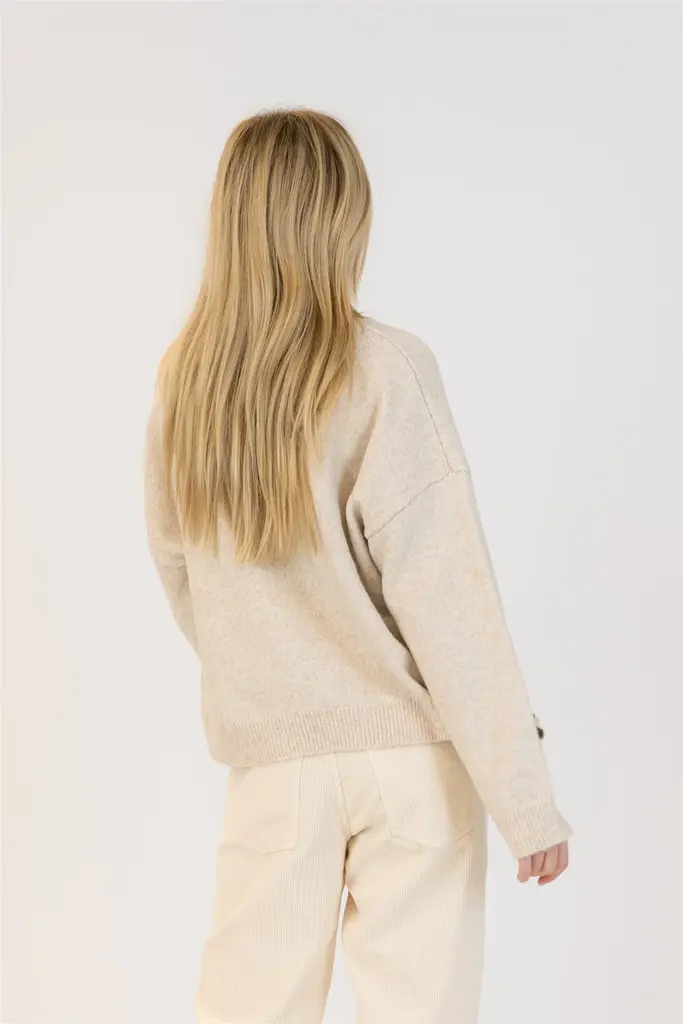 Lyla + Luxe Lyla + Luxe Crewneck pullover w/ flowers HOLLYFLOWER