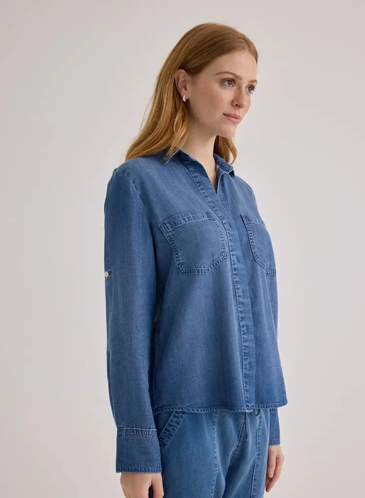 Bella Dahl Bella Dahl Split back button down B2631-549-645