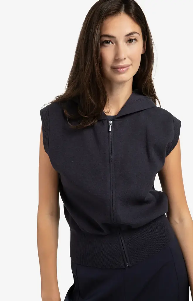 Yaya Yaya Sleeveless knitted hoodie w/ zip 1010116