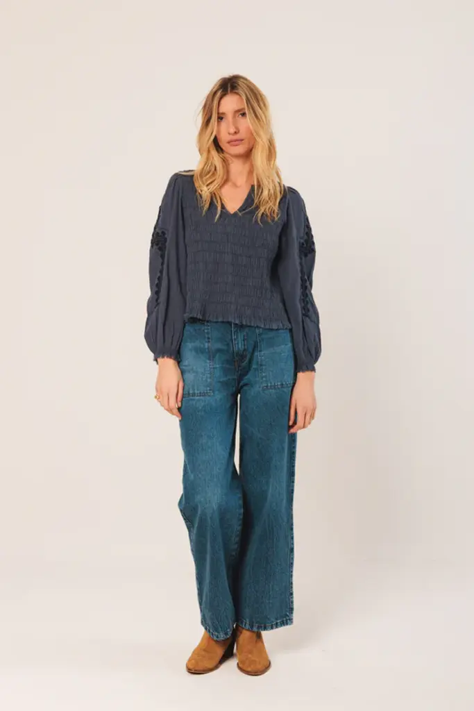 Indi & Cold Indi & Cold Embroidered blouse KI221