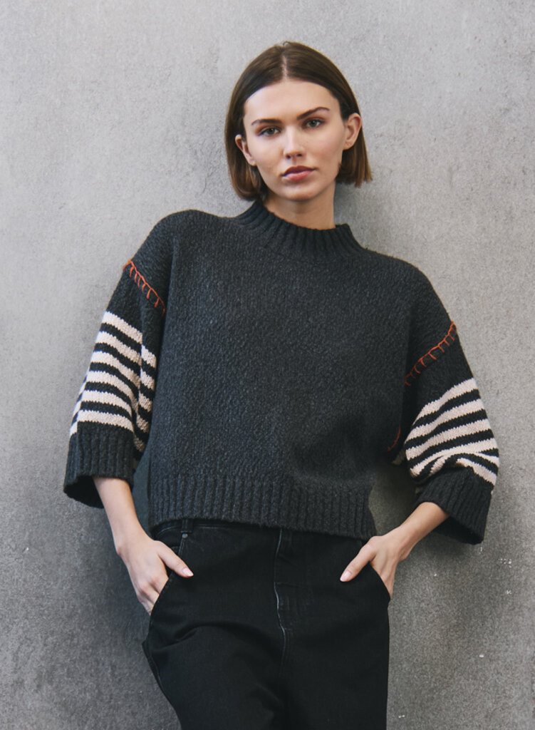 Autumn Cashmere Autumn Cashmere Chunky crew w/wide stripe sleeve NHT10830