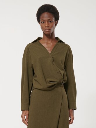 Humility Kotsu blouse