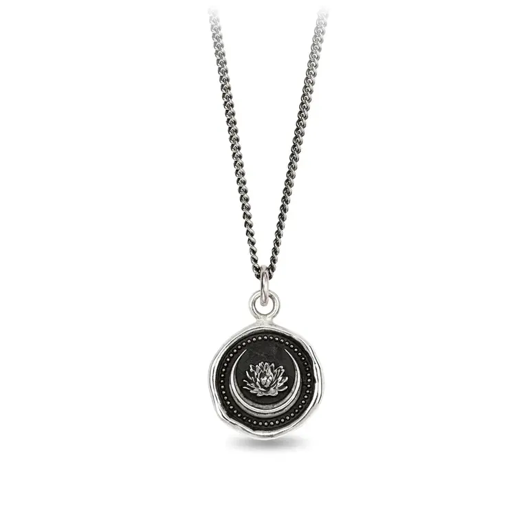 Pyrrha Pyrrha Lotus flower 18" necklace N740-18