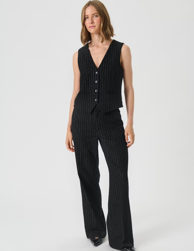 Part Two Part Two Valentine vest 30310136