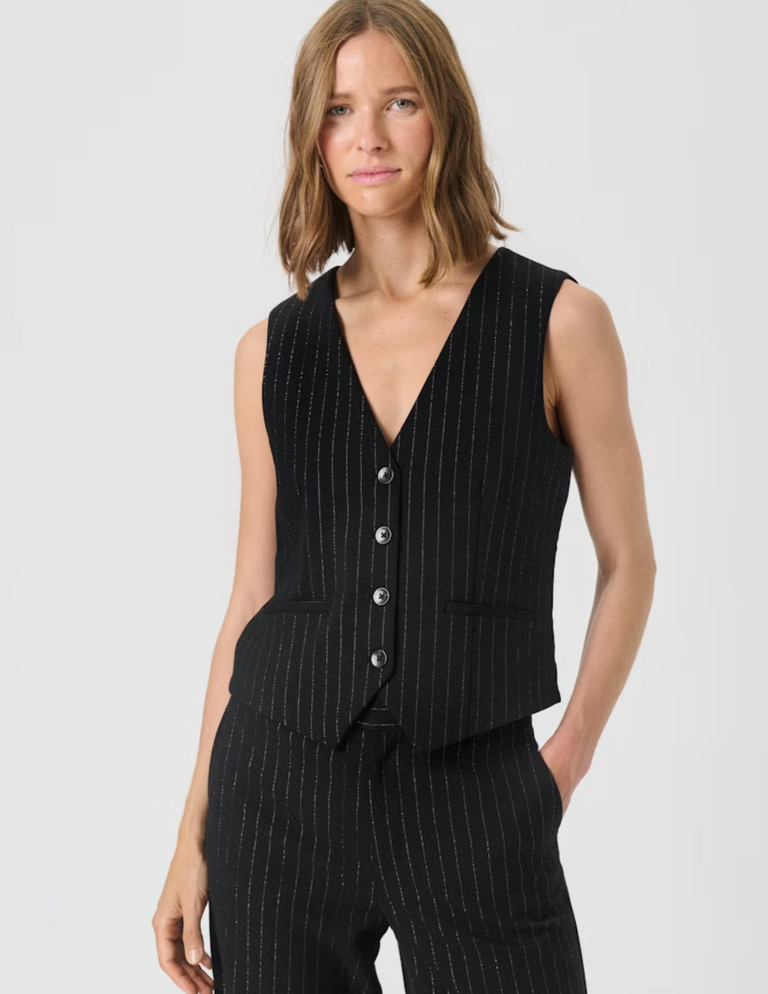 Part Two Part Two Valentine vest 30310136