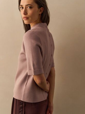 Yaya Short sleeve sweater w/buttons at back