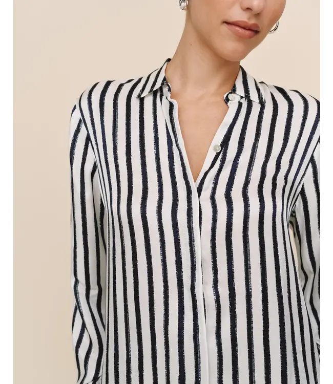 Bella Dahl High low hem shirt