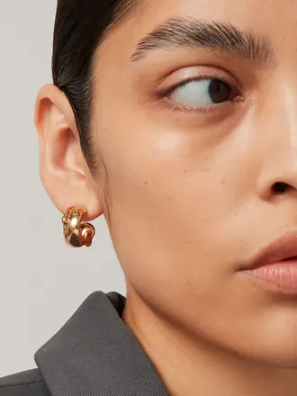 Jenny Bird Sees hoops gold