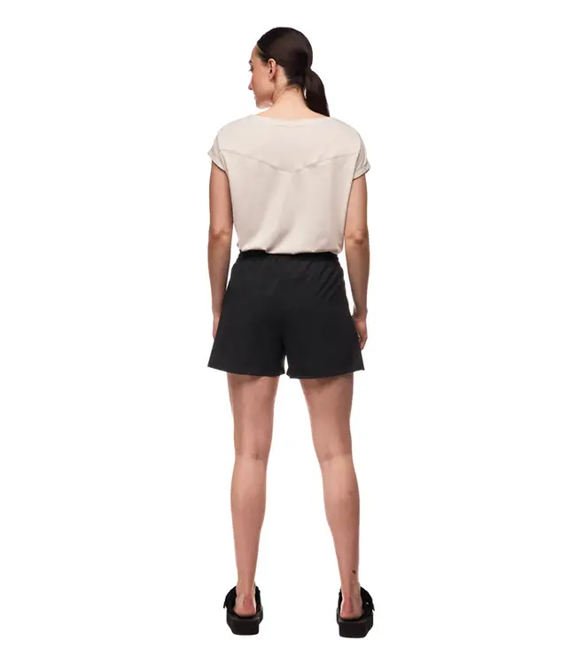 Indyeva Lagana easy short