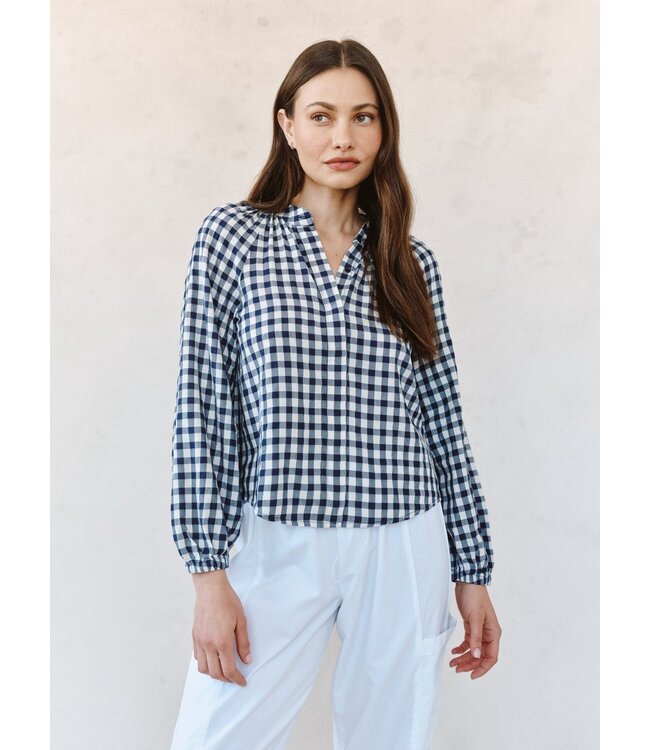 Bella Dahl Long sleeve shirred raglan shirt