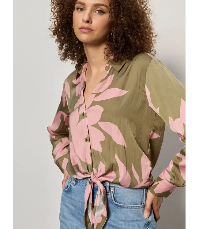 Sanctuary Lover tie shirt