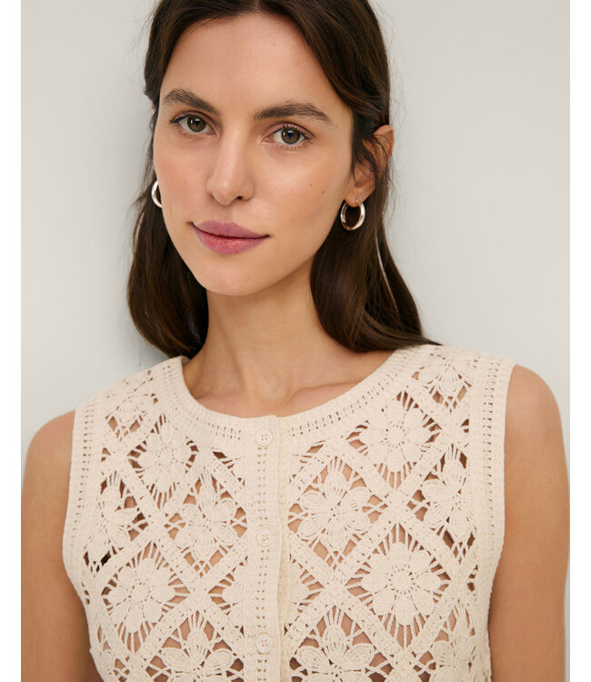 Yerse Crochet vest