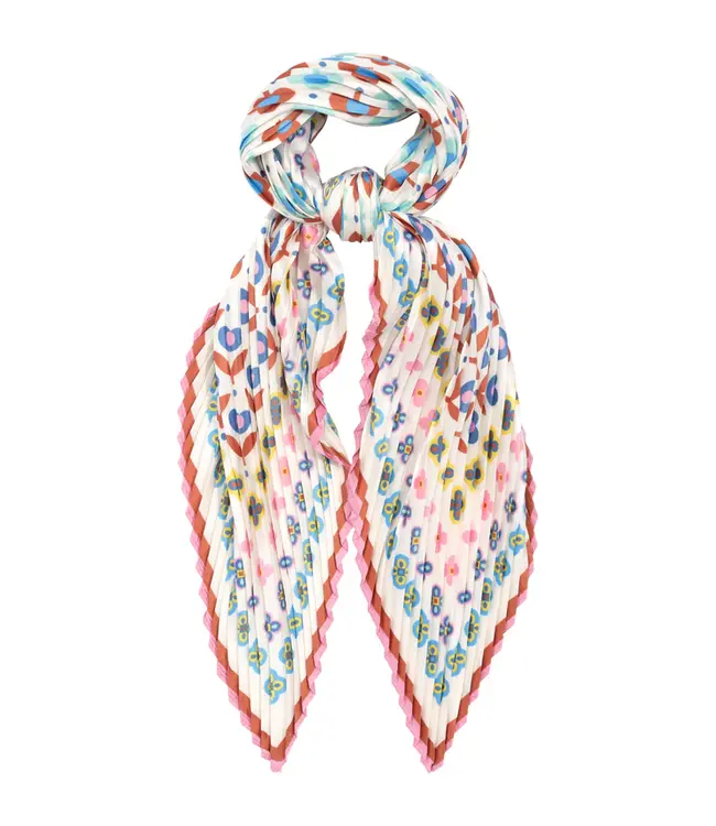 Echo Clover pleated diamond scarf