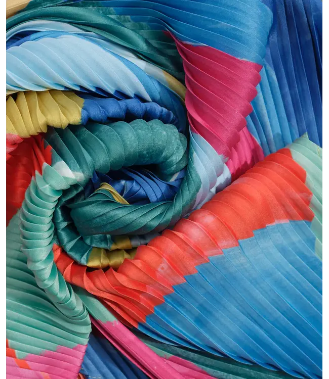 Echo Painterly compostion pleated scarf