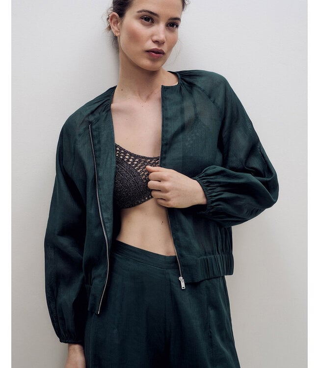 Yerse Bomber style jacket