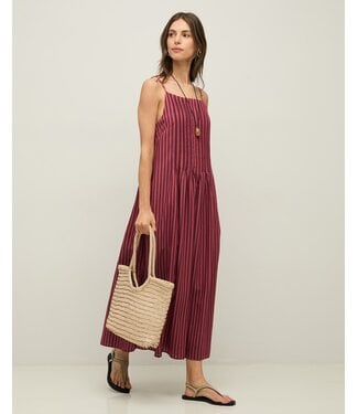 Yerse Strap dress w/straight neckline