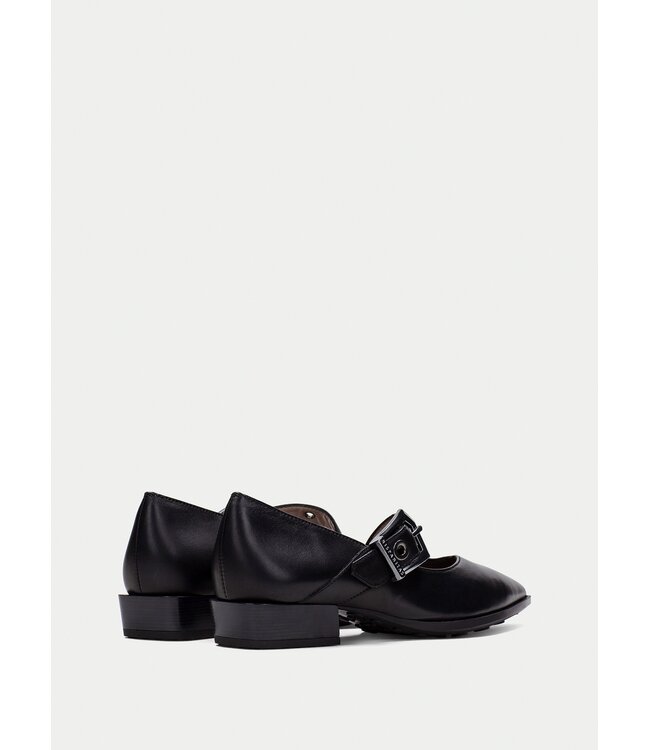 Hispanitas Turin leather shoe w/assymmetric buckle