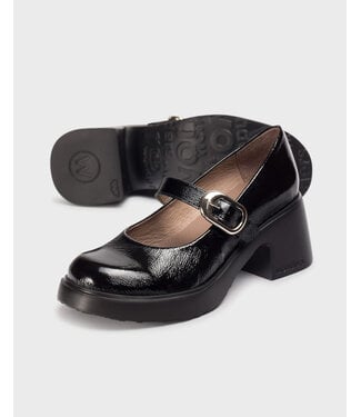 Wonders Patent Mary Jane shoe