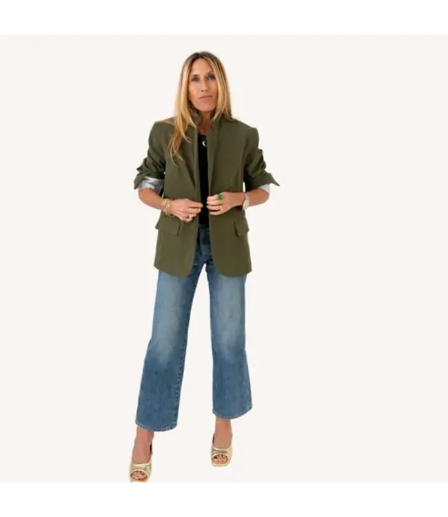 Kerri Rosenthal Workday love blazer