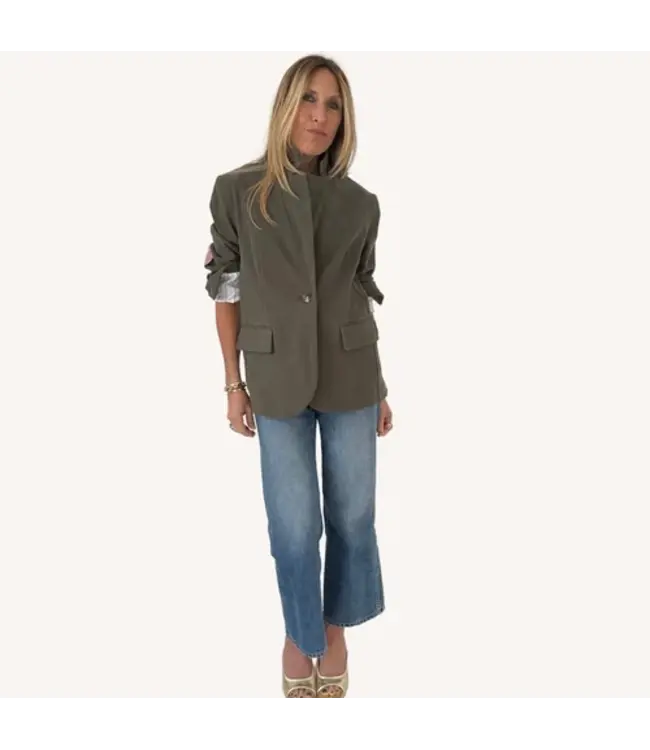 Kerri Rosenthal Workday love blazer