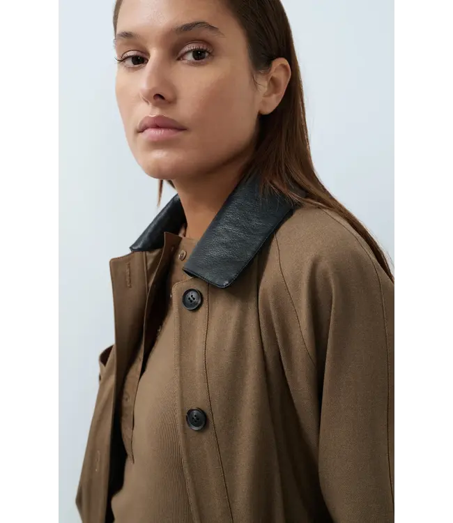 Yaya Woven jacket w/faux leather collar