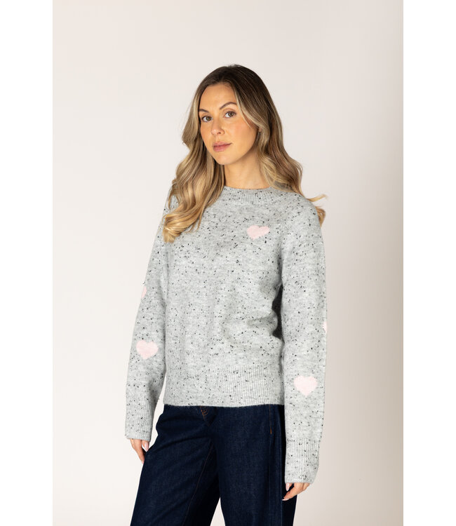 Lyla + Luxe Philippa heart pullover crew