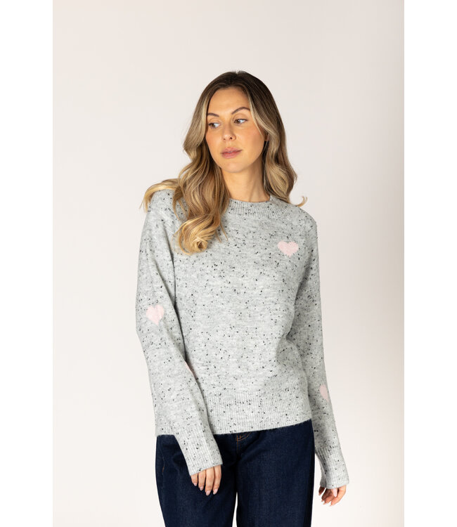 Lyla + Luxe Philippa heart pullover crew