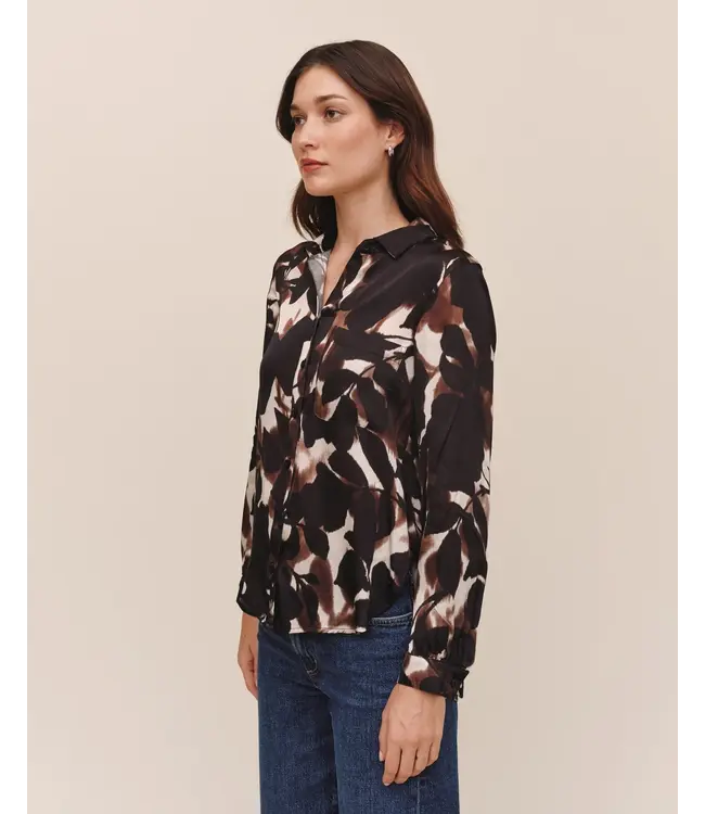 Bella Dahl LS round hem button down