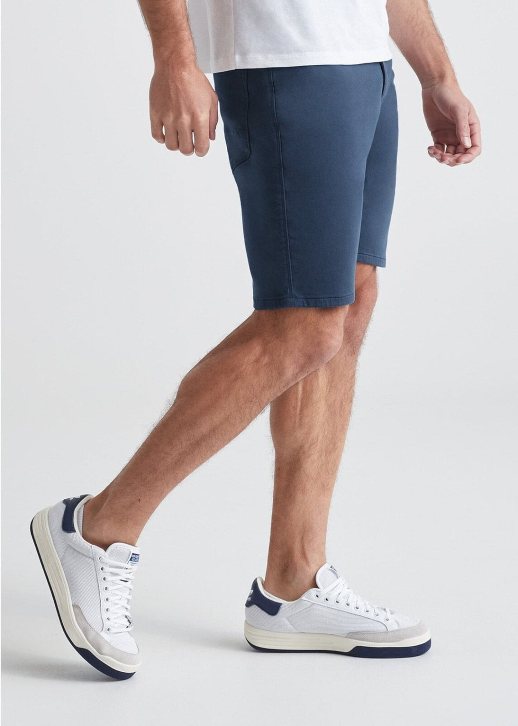 DUER Bermuda extensible coupe ajustée-Atlantique