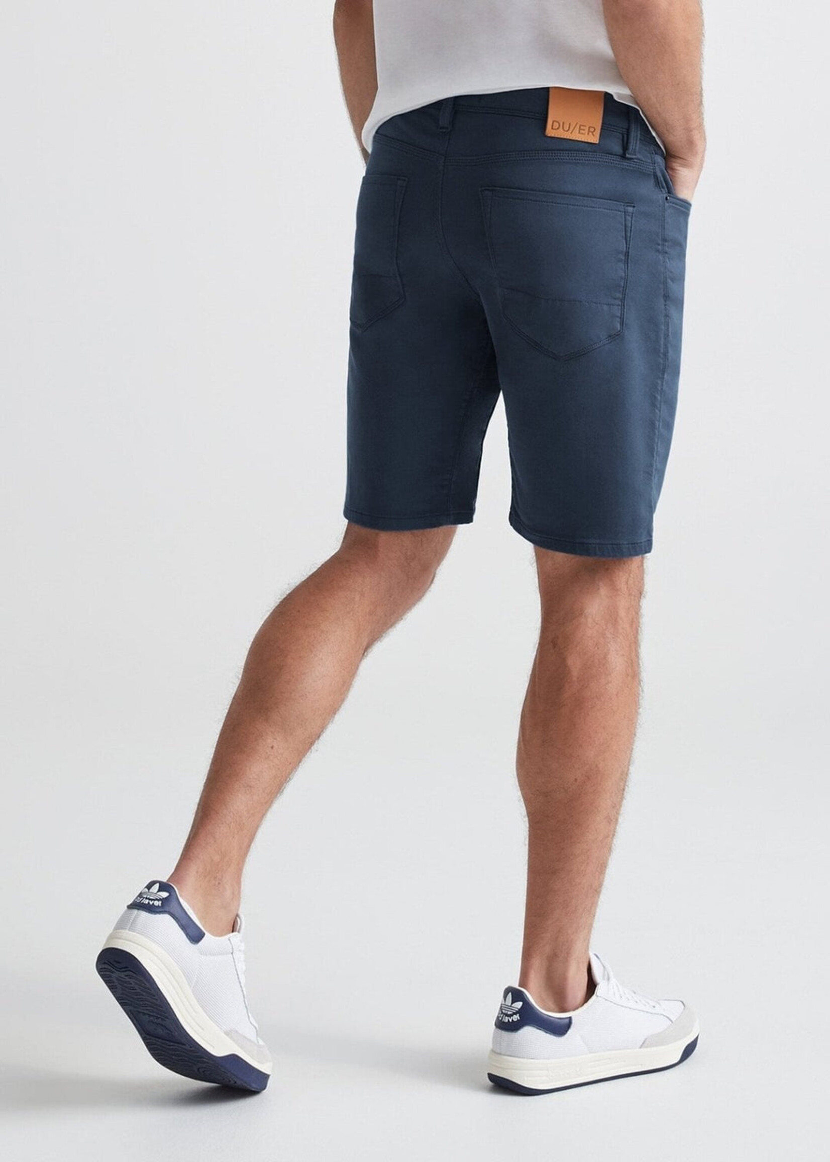 DUER Bermuda extensible coupe ajustée-Atlantique