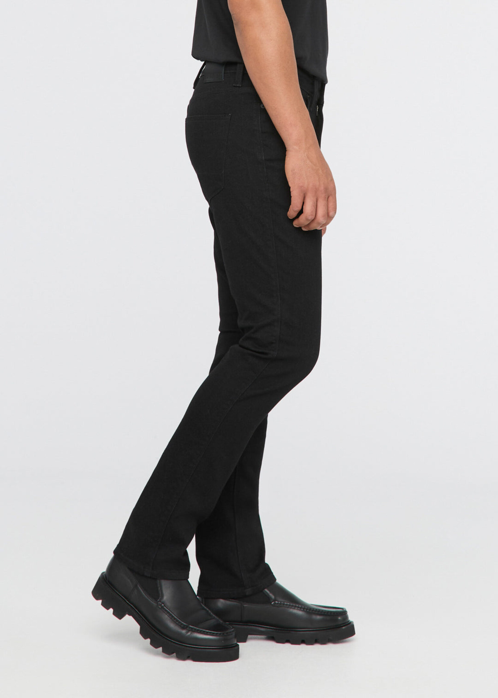 DUER Jeans coupe décontracté fuselée avec doublure feutrée - 2 couleurs disponibles