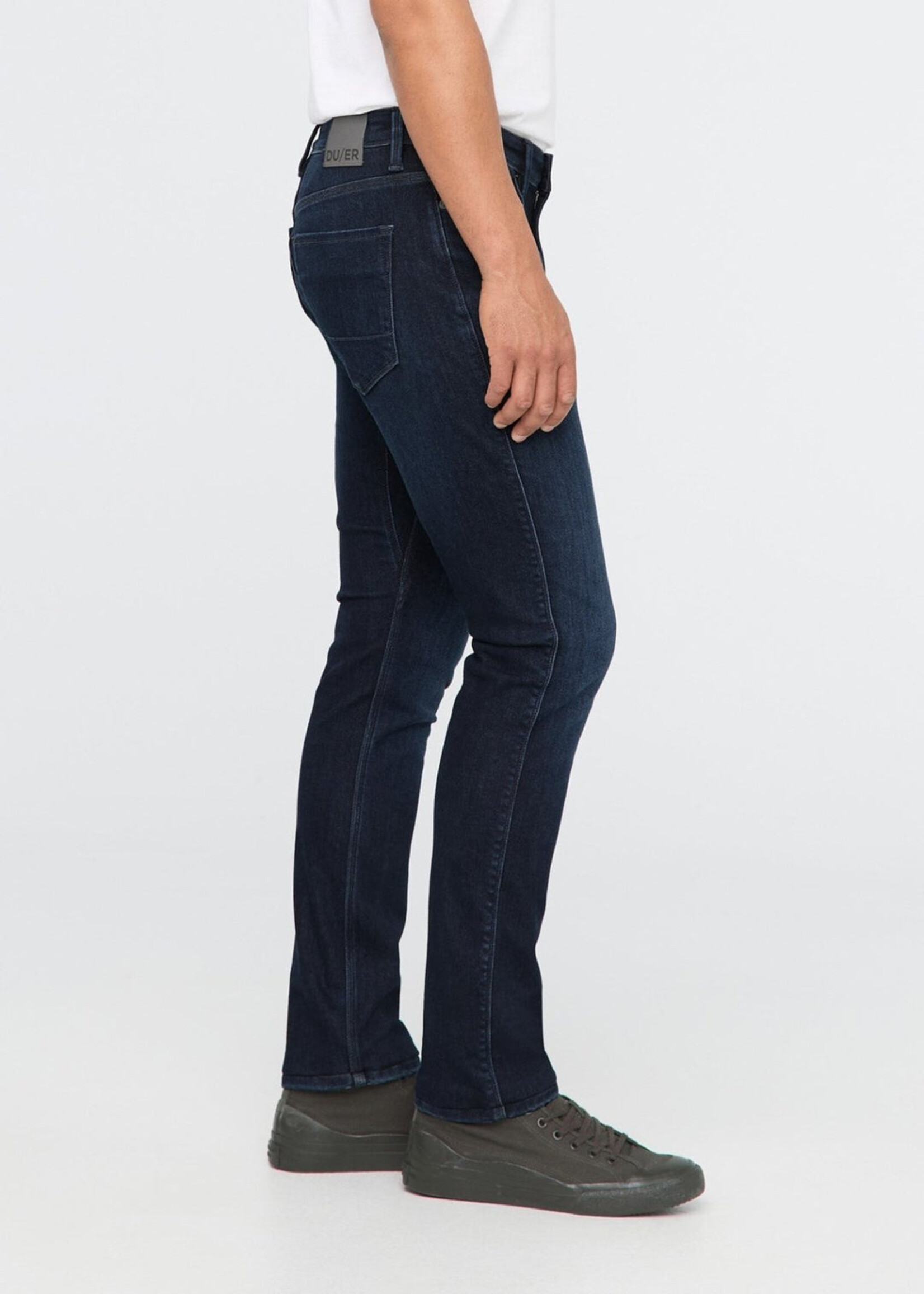DUER Jeans coupe décontracté fuselée avec doublure feutrée - 2 couleurs disponibles