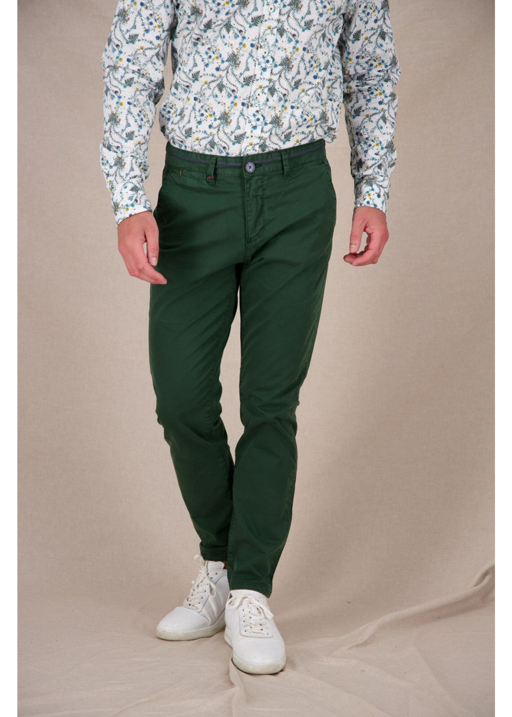 A FISH NAMED FRED Pantalon chinos en coton avec traitement délavé-Vert foncé