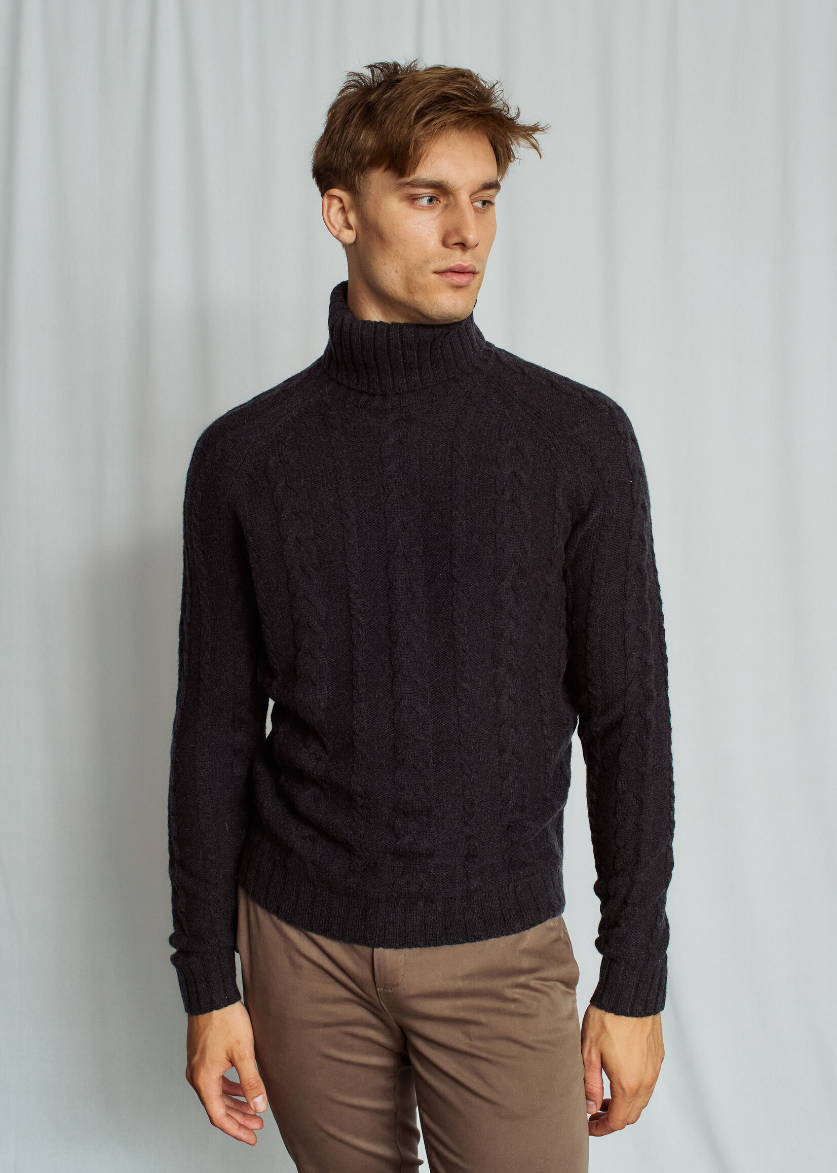 BRUUN & STENGADE Chandail en tricot de laine mérinos avec câbles pour homme-Charbon
