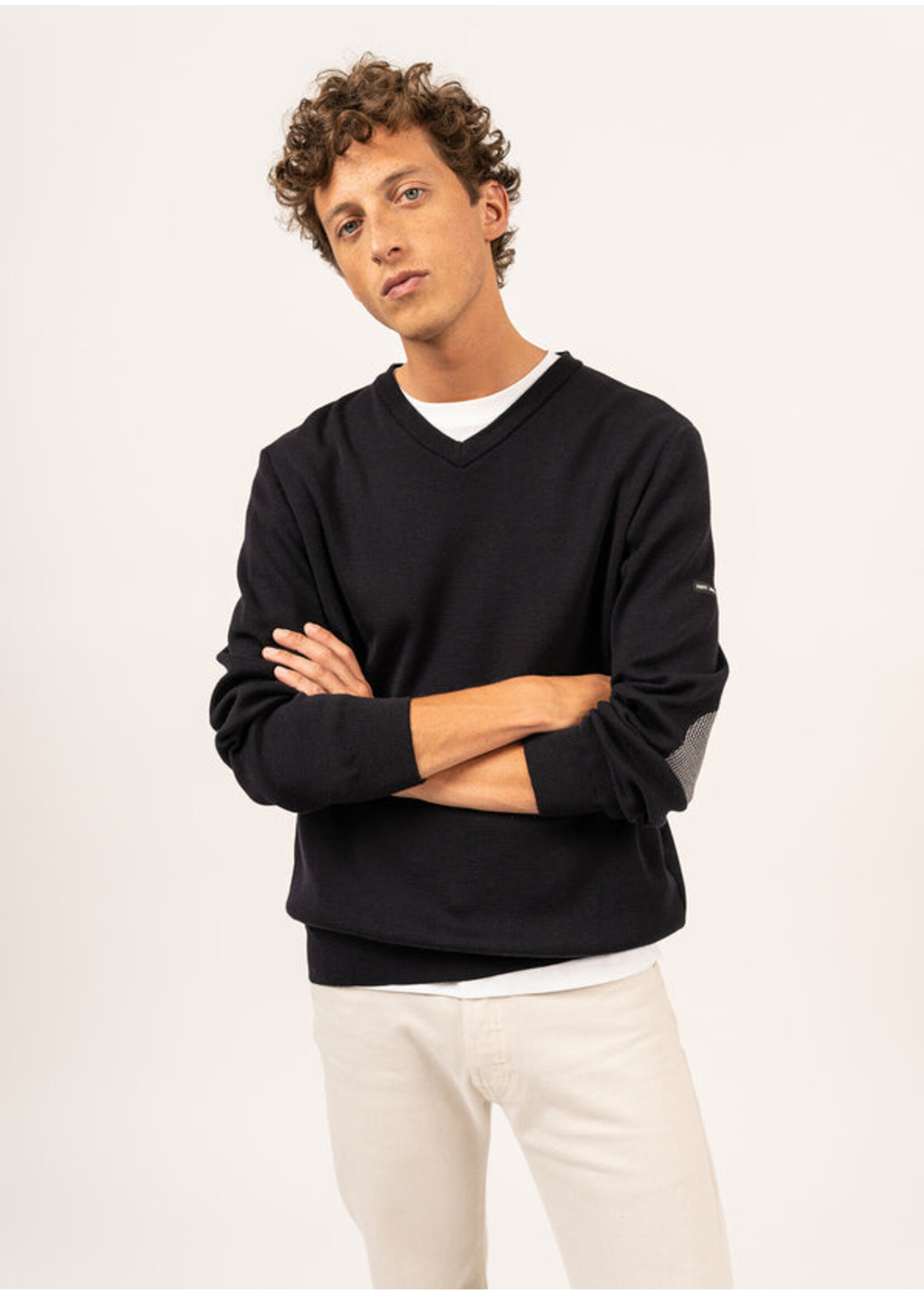SAINT-JAMES Cuirassé V-neck sweater with elbow patches