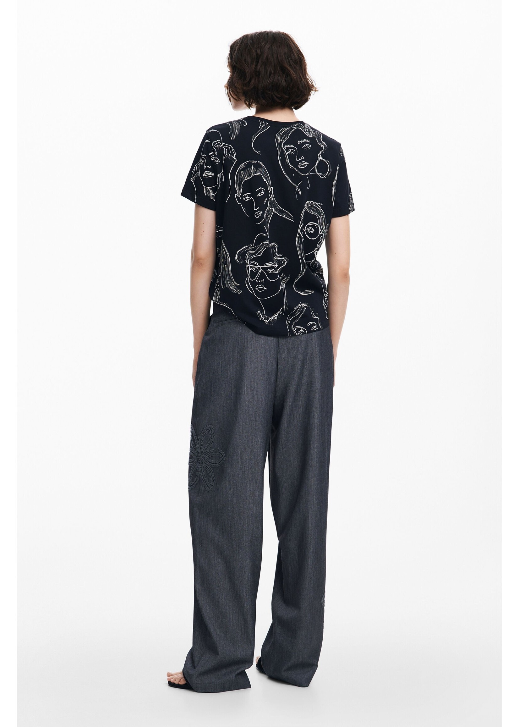 DESIGUAL Short-sleeved T-shirt with faces
