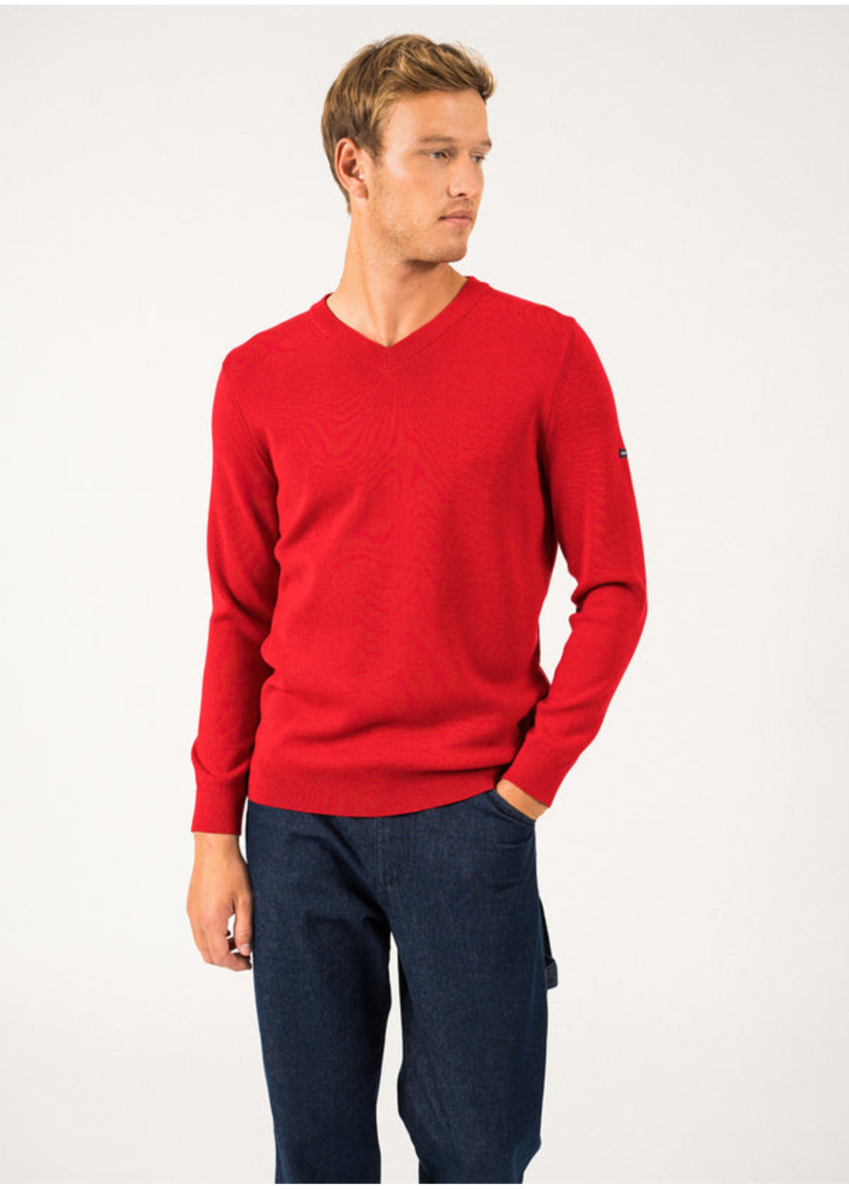 SAINT-JAMES Pull col V Cuirassé II en laine douce - 2 couleurs disponibles