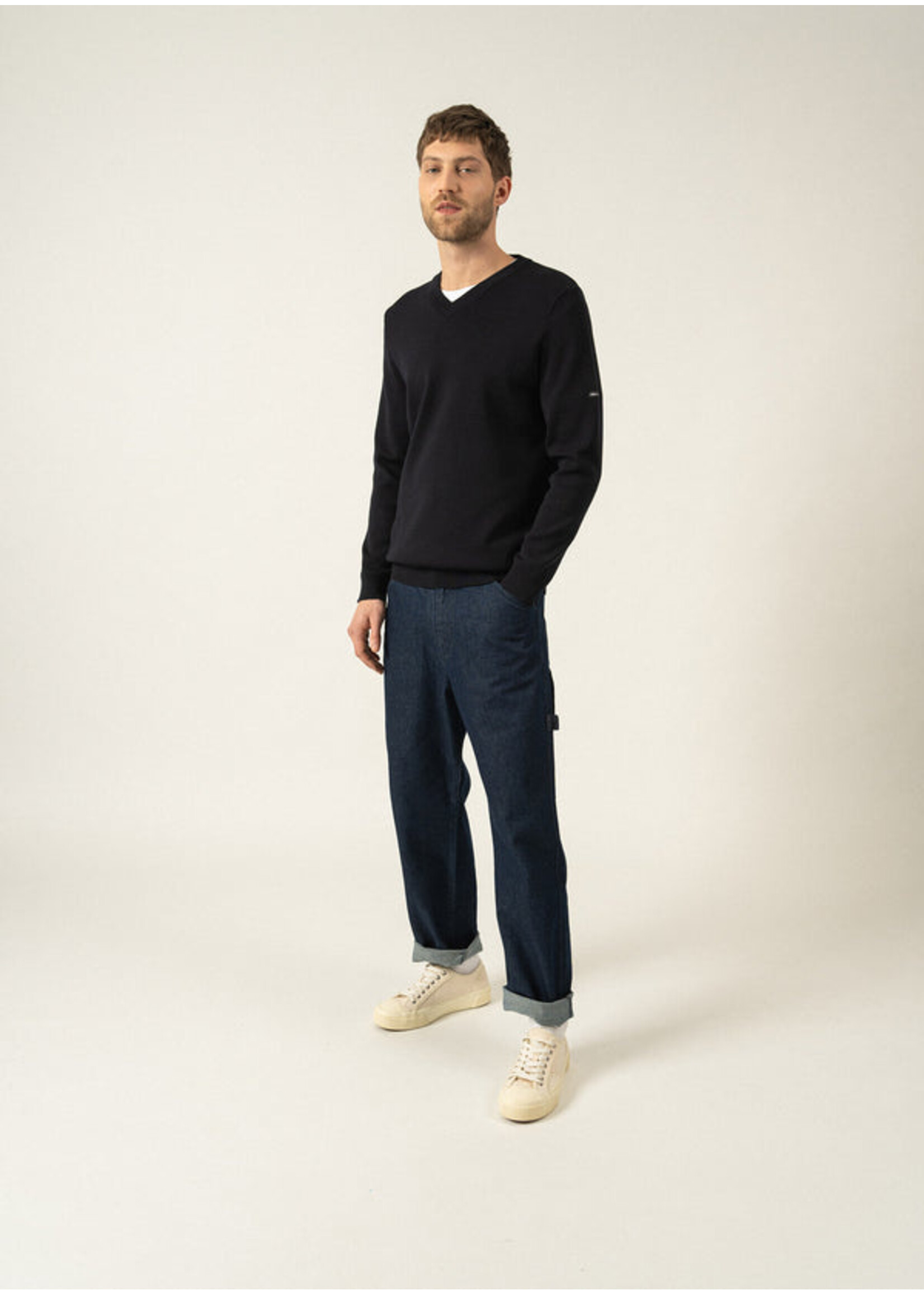 SAINT-JAMES Pull col V Cuirassé II en laine douce - 2 couleurs disponibles