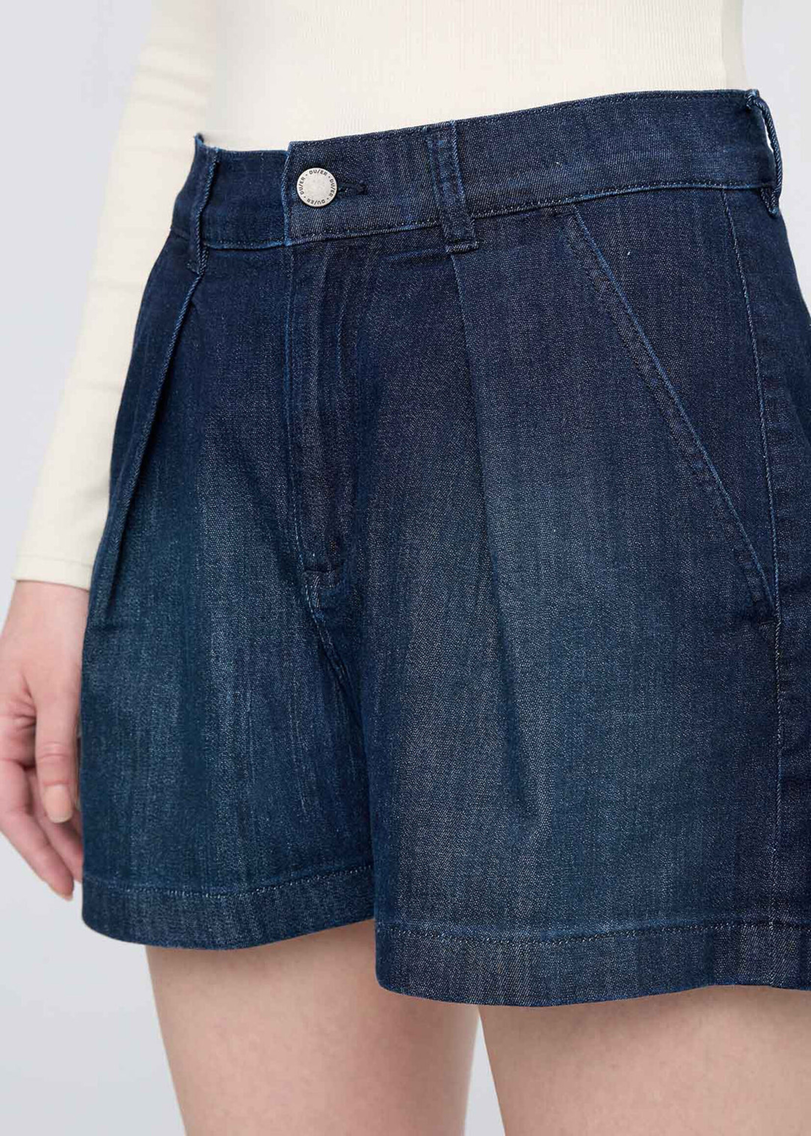 DUER Performance Denim Lite Pleated Short - Modern Rinse
