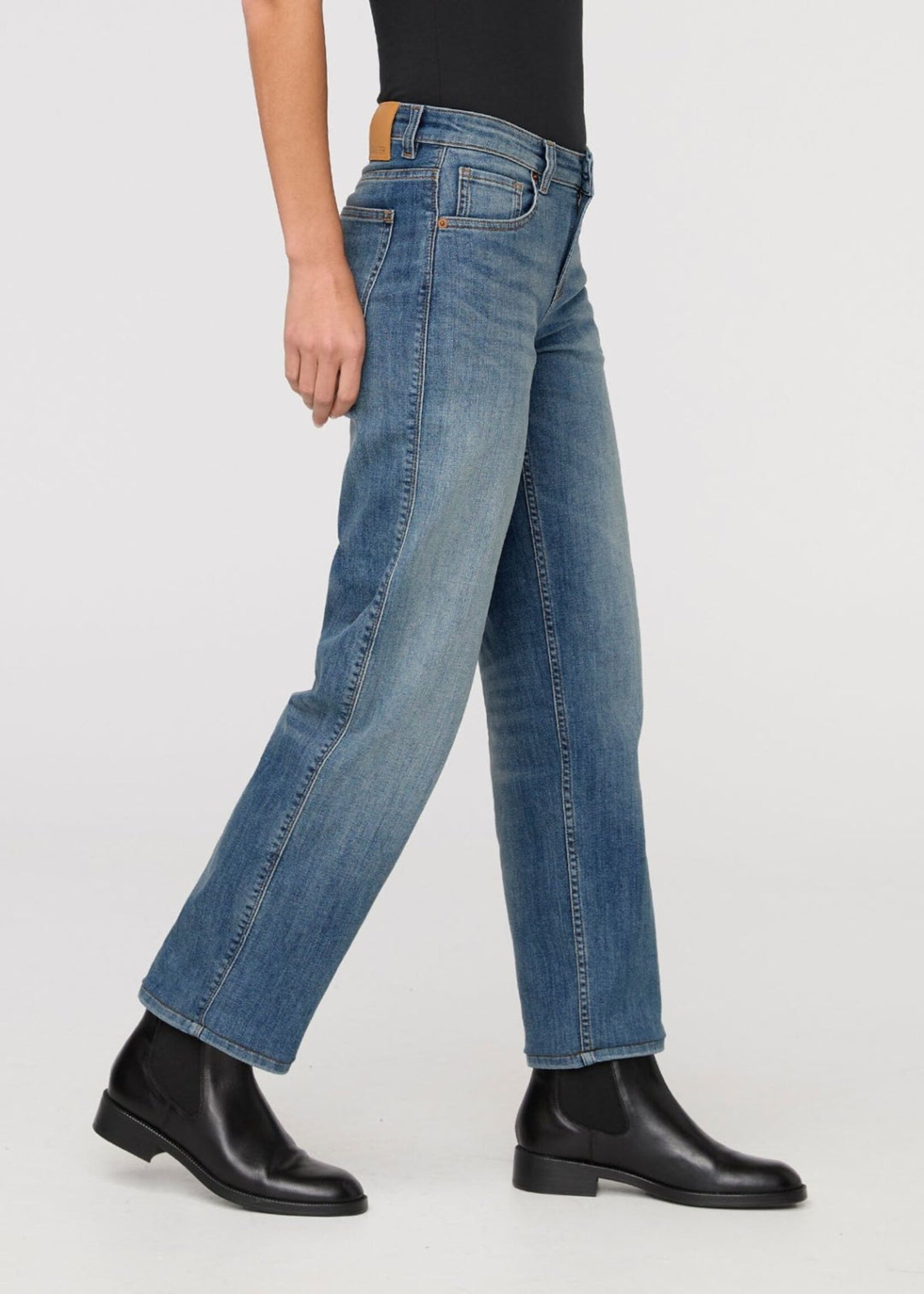 DUER Performance Denim Mid Rise Straight - Blue Ash