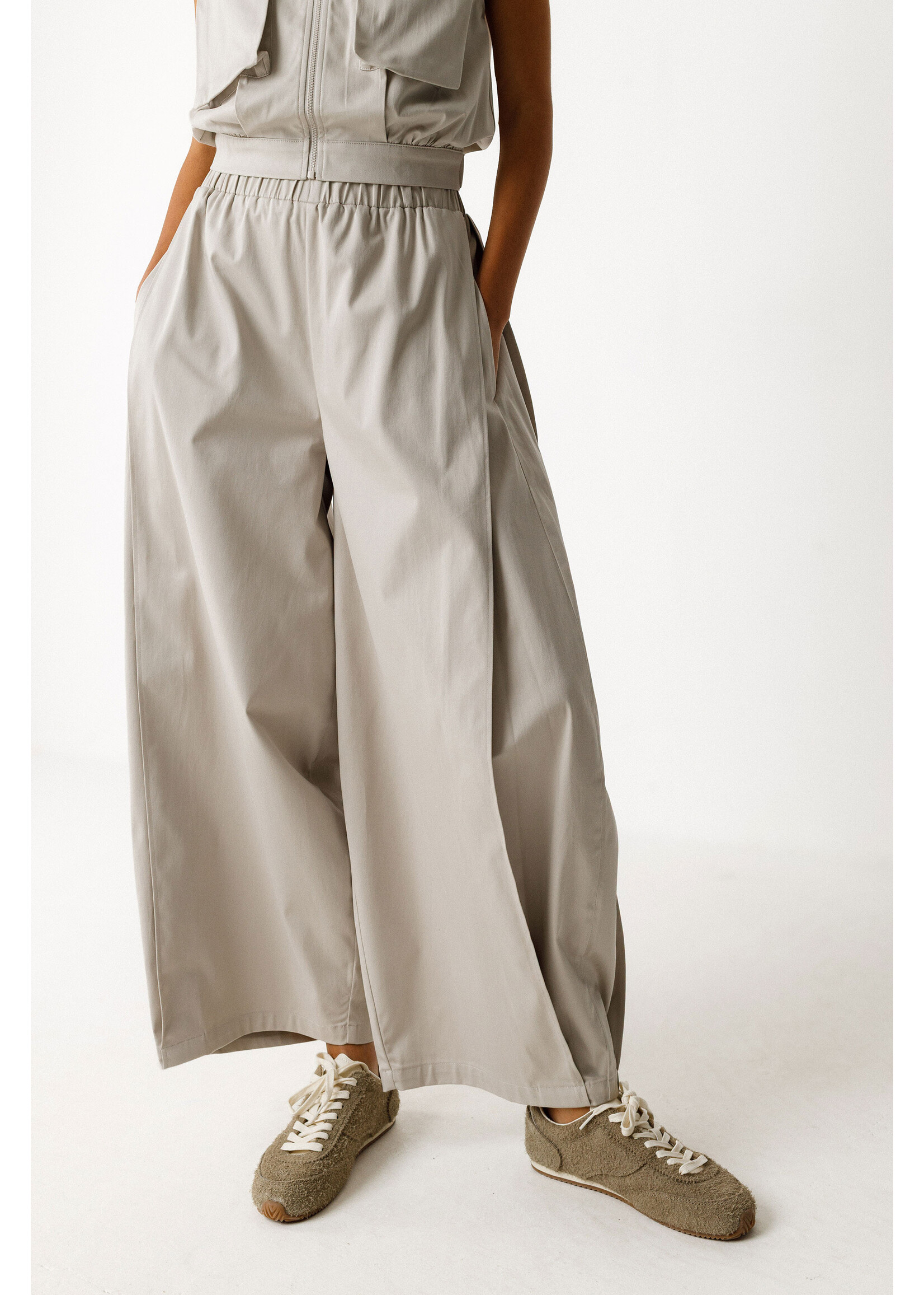 SKFK Relaxed fit elasticated waist cotton trousers by SKFK - available in 2 colours