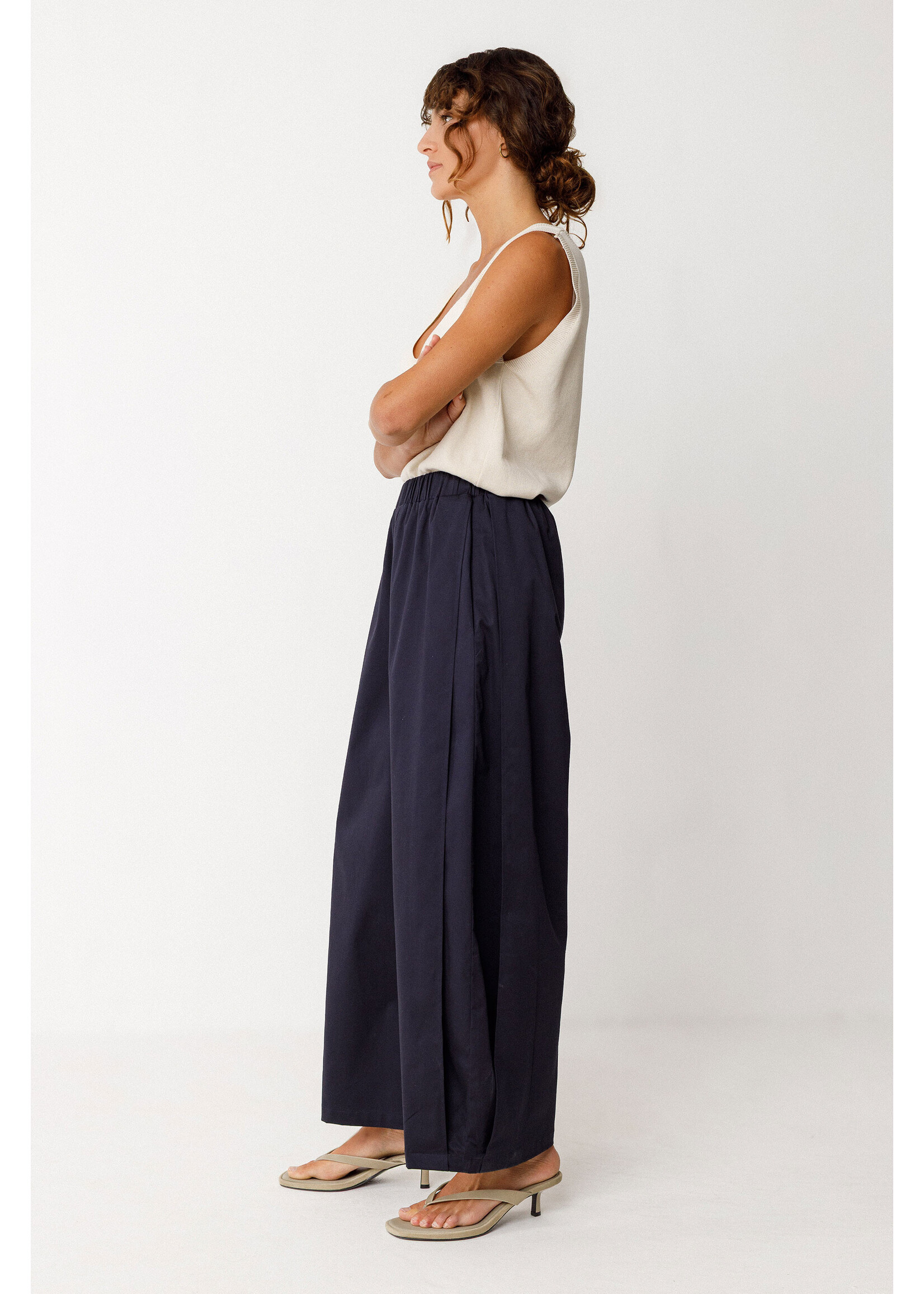 SKFK Pantalon de coton taille élastique coupe relax SKFK - 2 couleurs disponibles