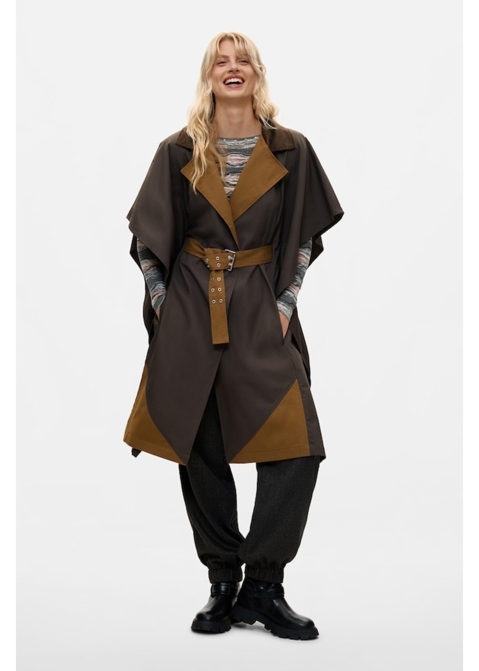 DESIGUAL Poncho DESIGUAL "Trenchy Wax"
