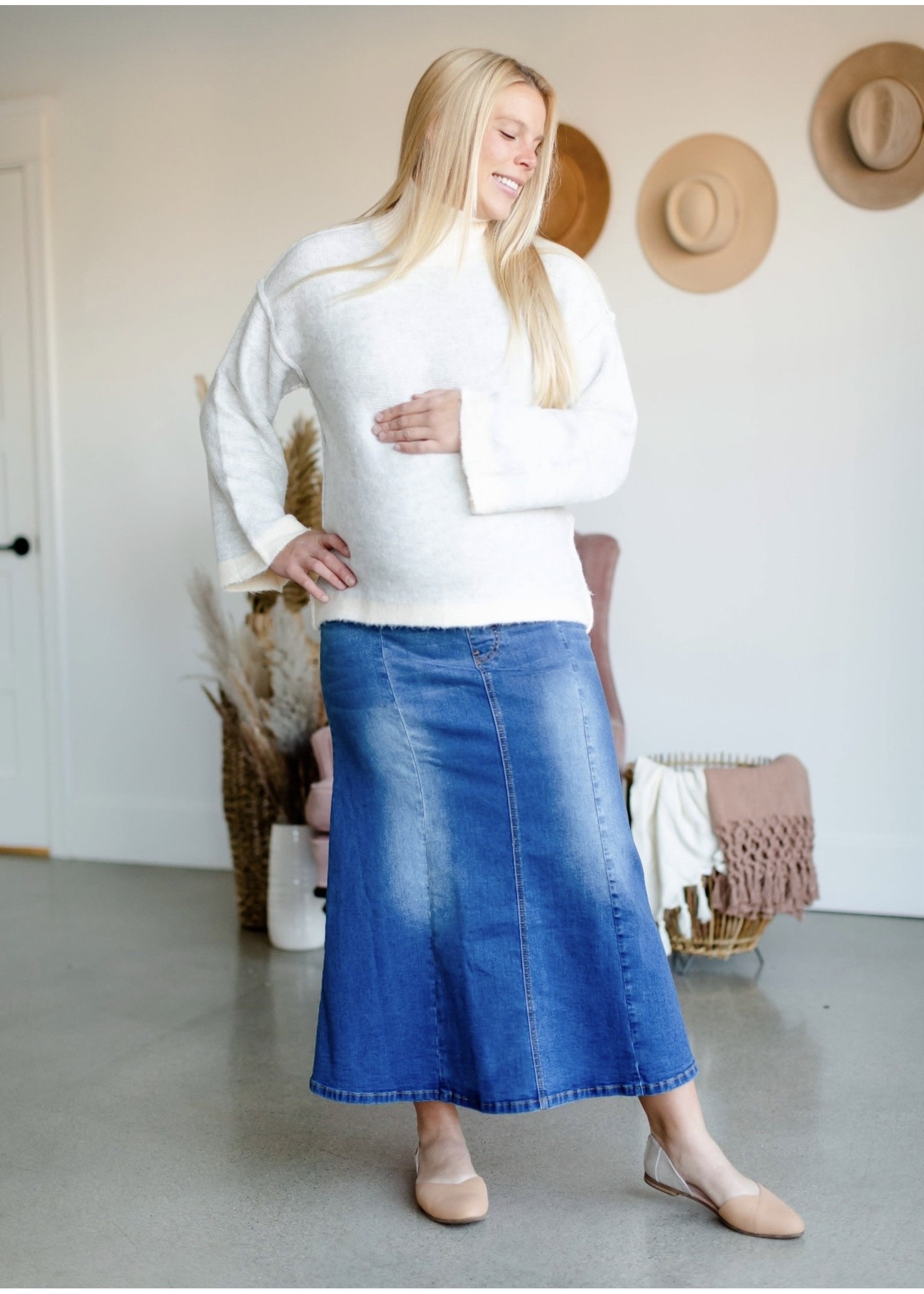 Alanna' Maternity Denim Skirt in Light Wash