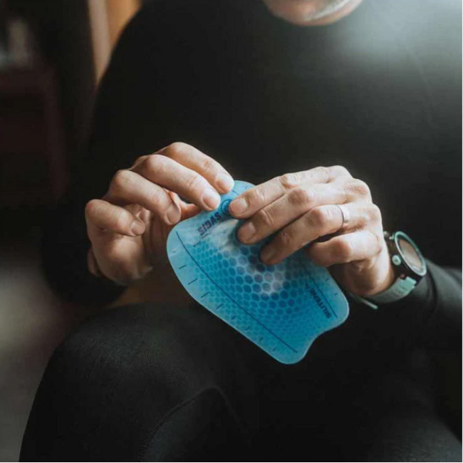 Sidas On Skin Gel Shin Pad Shaped Pair