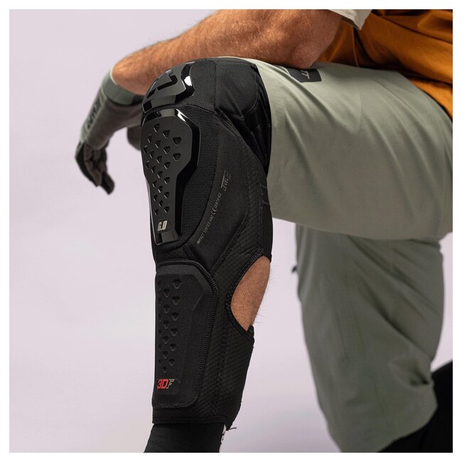Leatt Knee Guard 6.0 EVO EXT