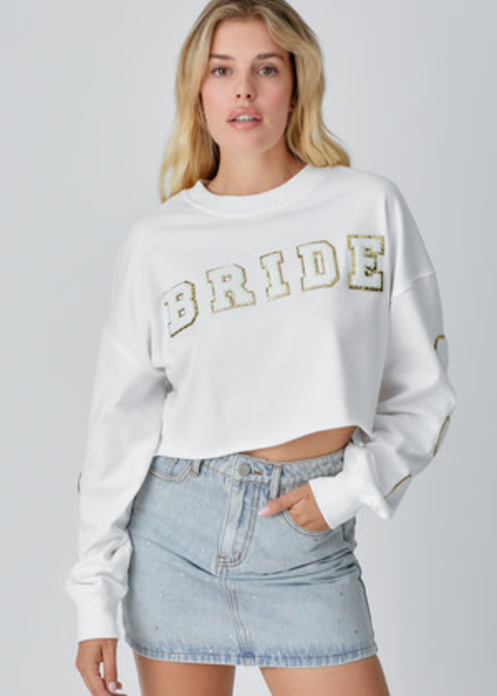 BaeVely Bride short sweatshirt