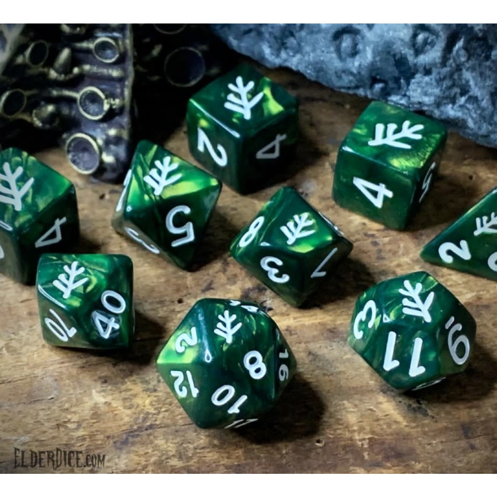 Infinite Black Elder Dice 9-Polyhedral Die Set: The Elder Sign: Aegis White on Eldritch Green