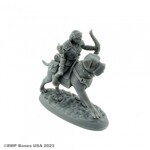 Reaper Miniatures Dungeon Dwellers: Female Halfling Dogrider